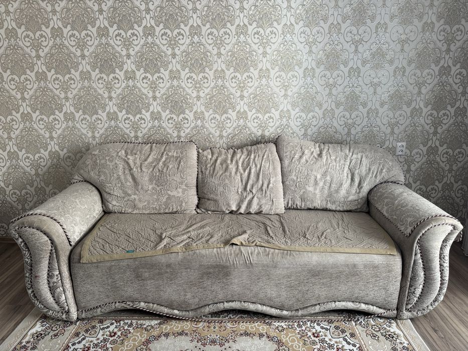 Продаю диван за очень низкую цену