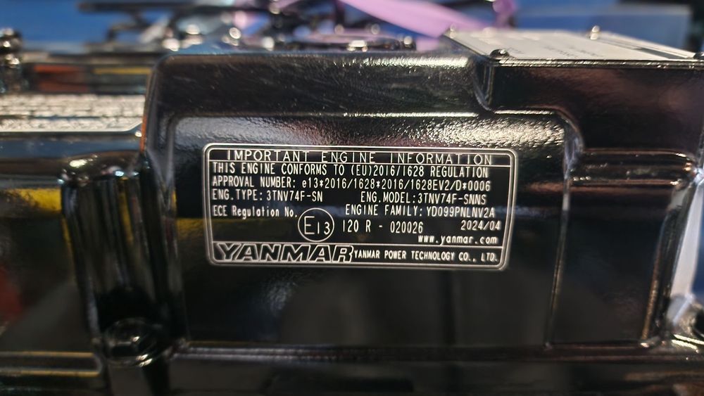 Motor Yanmar 3TNV74F NOU!