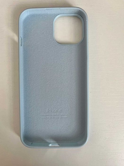 Чехол на iPhone 15 новый