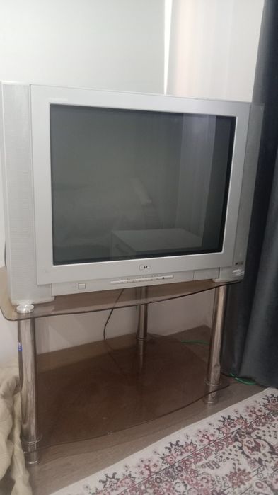 Продам Телевизор LG