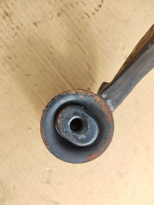 Преден Десен Носач Mercedes E class W211 4Matic Tmodel 2008 320CDI