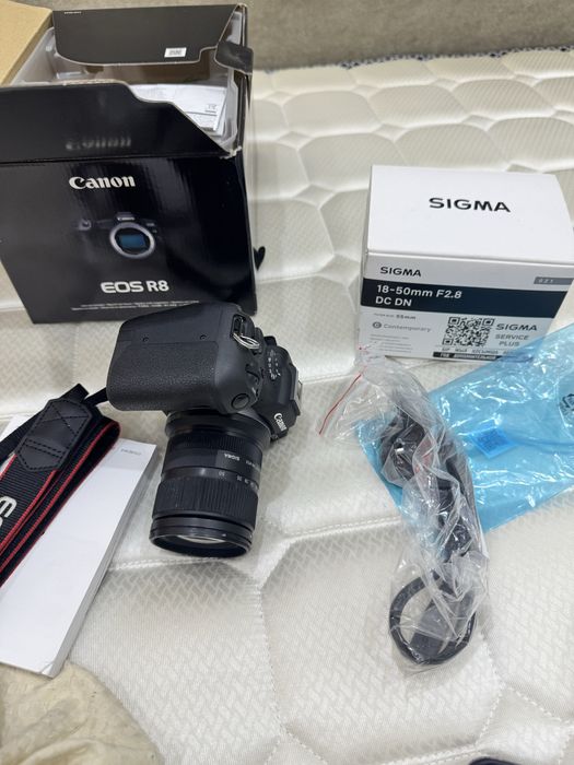 Canon r8 sigma 18-50 2.8rf mount