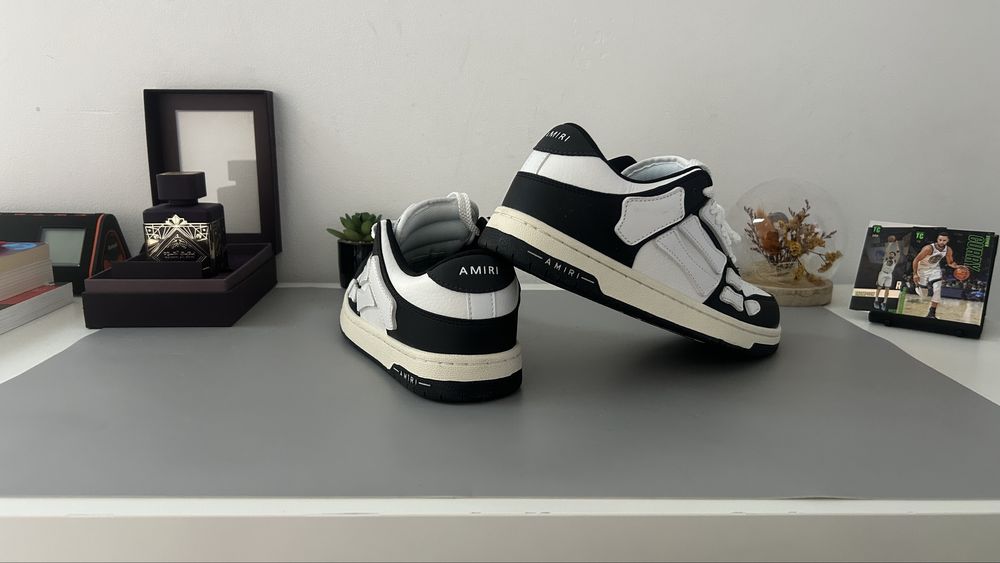 Amiri Skeleton low black & white