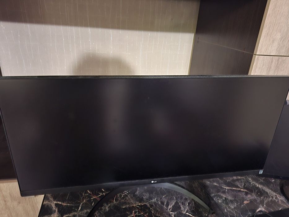Монитор LG ultrawide 34WP500
