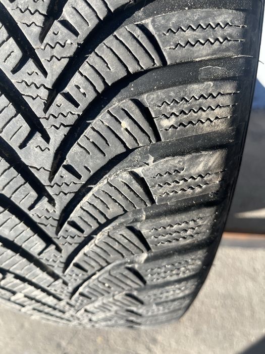 2 бр. зимни гуми 195/65/15 Hankook DOT 2719 6+ mm