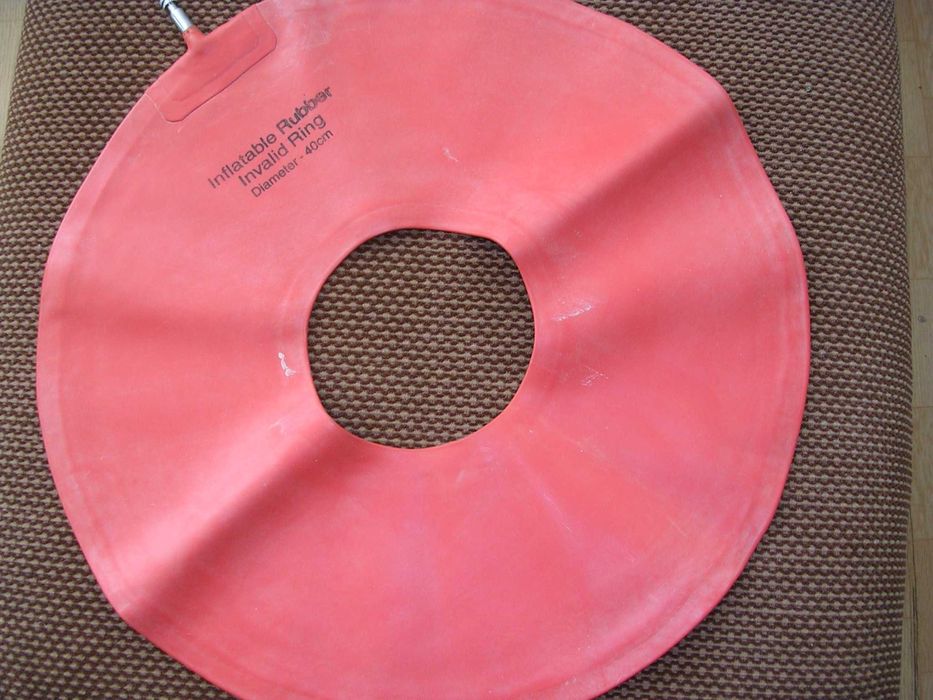 Пелени за възрастни и нов декубитален ринг 40 см