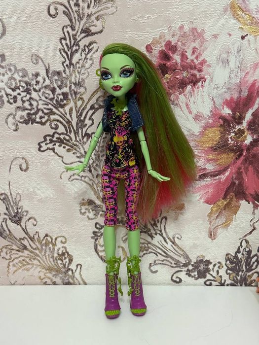Monster High Венера базовая