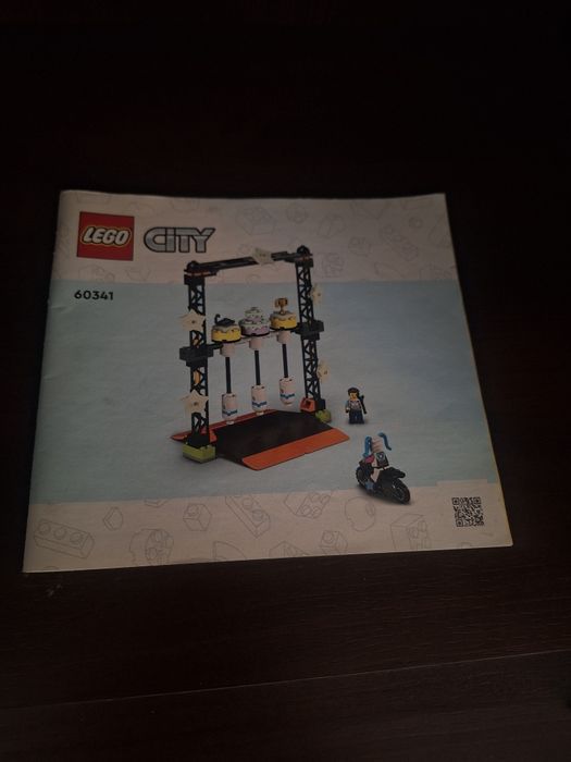 LEGO CITY: The Knockdown Stunt Challenge (60341)
