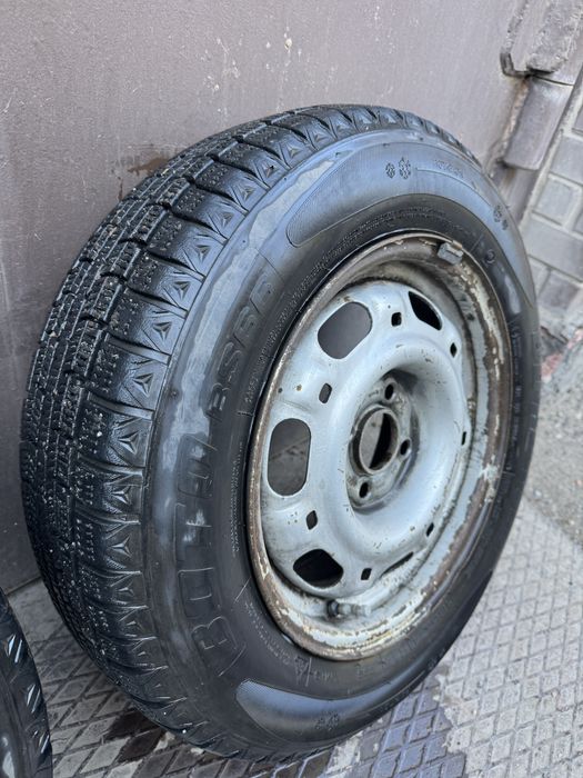 Продается зимняя резина с дисками