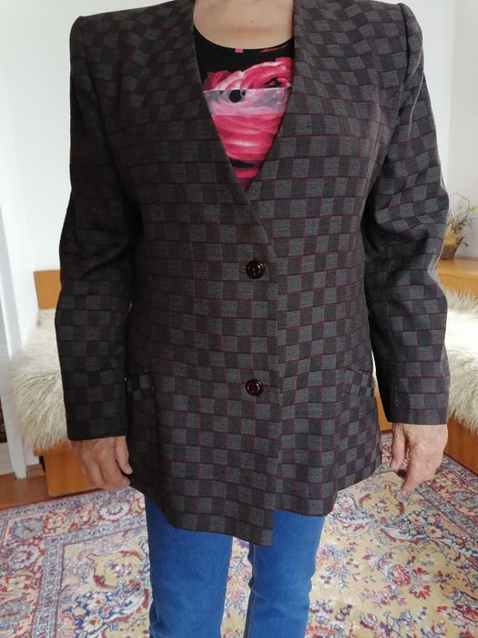 Дамско сако, размер Л, нови