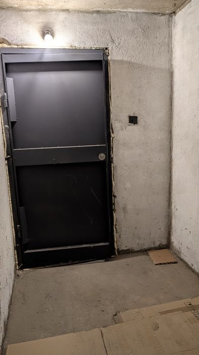 Дава се под наем Склад в София, Център - 4 кв.м за 39.78 € - Снимка #1