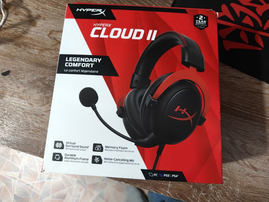 Продам наушники HyperX Cloud II