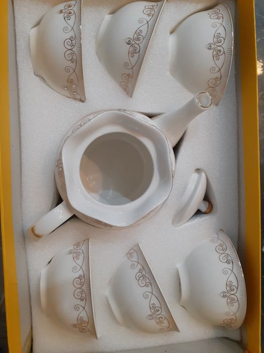 Набор чайный белого цвета