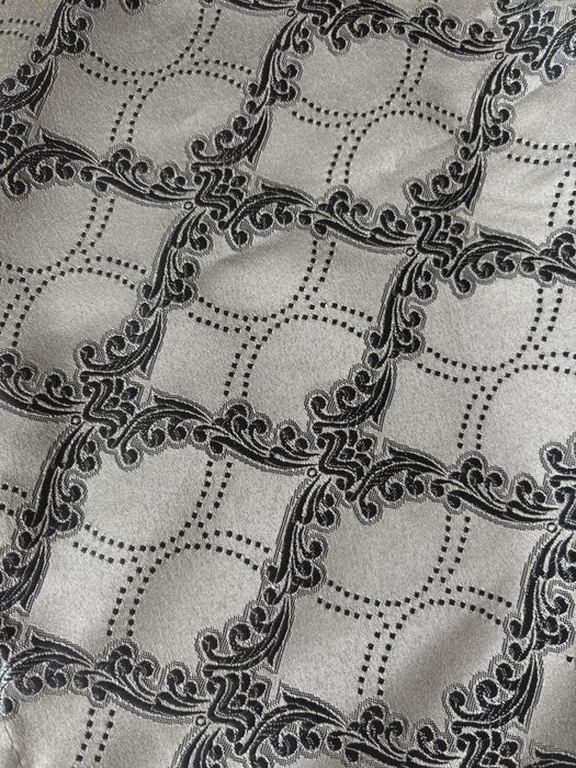 Продам шторы 2 шт