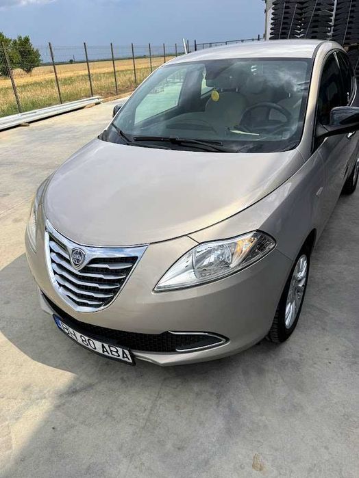 LANCIA Ypsilon 2014 — imagine 2