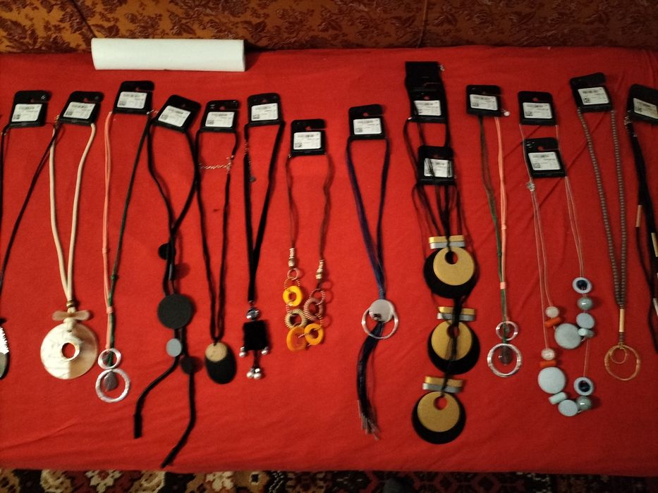 Coliere lanțuri dama