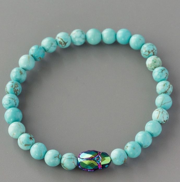 Гривна тюркоаз с елемент Swarovski скарабей