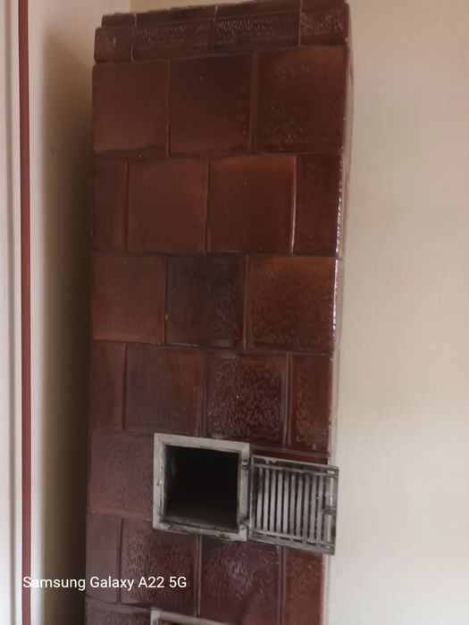 Vand  urgent intre 1- 3  sobe de teracotă!