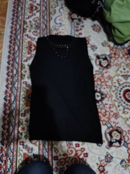 верхние одежды продам за 2000 тг