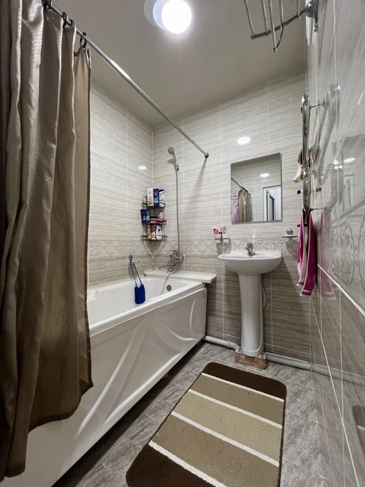 Продам срочно 2/5/5 юнусабад 19 62 кв.м с меб и тех