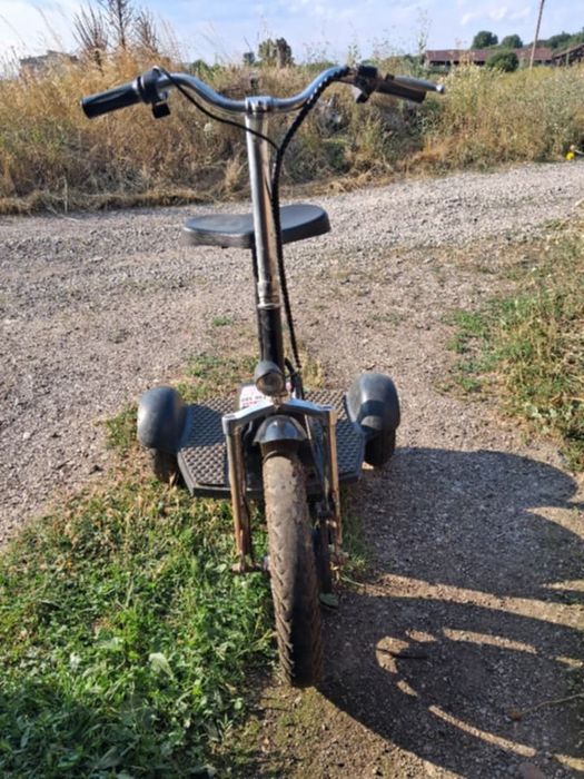 Продавам електрическа триколка
