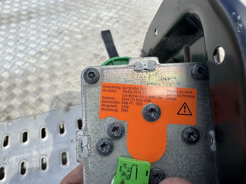 Предпазни колани за Мерцедес CLK W209/C209