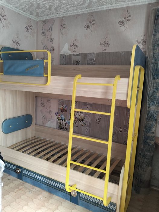 Продается двухъярусная кровать