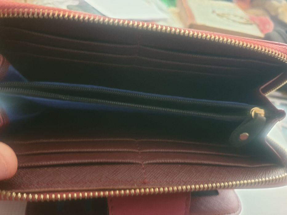 Дамско портмоне Polo-червено.