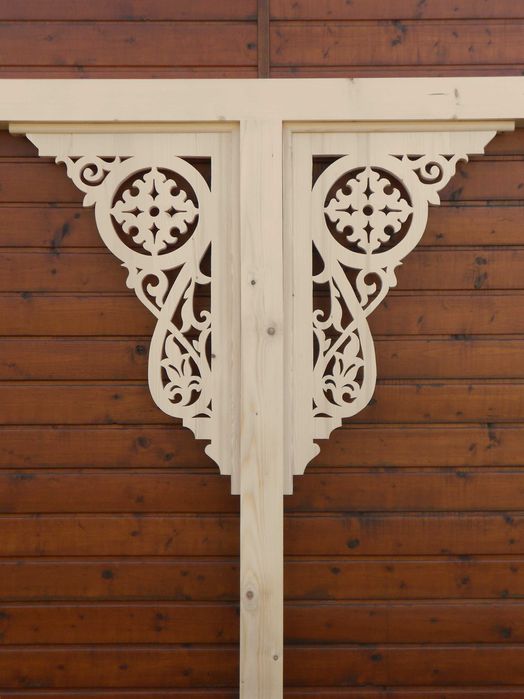 Ornament coltar pt. terasa foisor filigorie, la imbinare stalp grinda