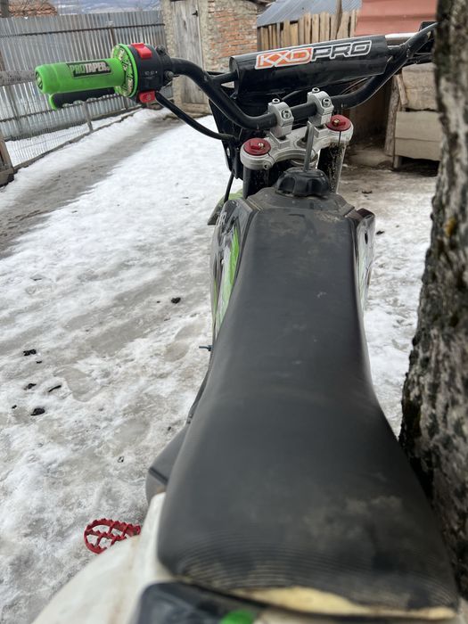 Vand kxd 140cc putin utilizat
