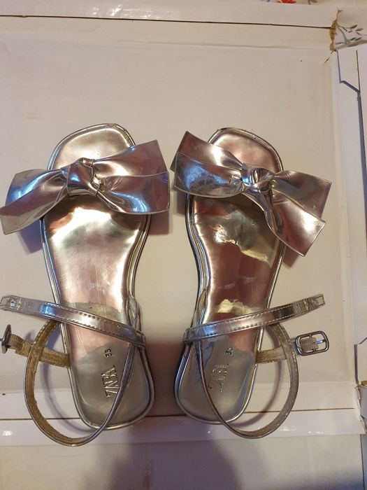Sandale 36 Zara argintii