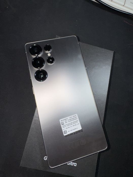 S25 Ultra sotiladi 1 yillik ofissialniy garantiyali