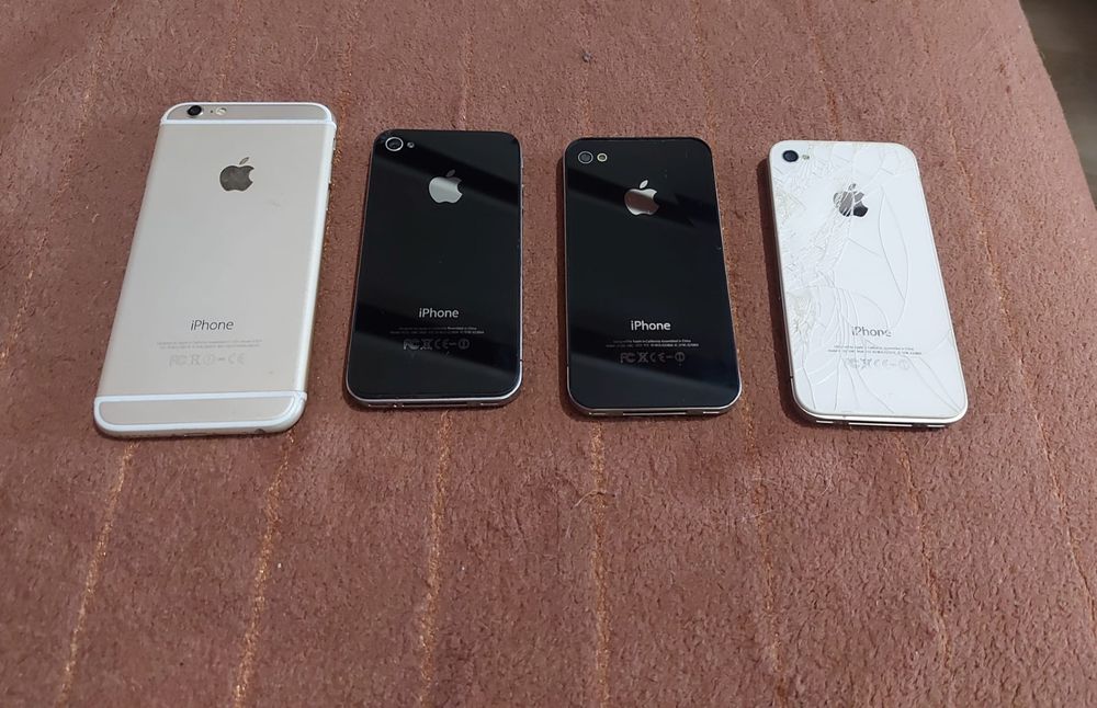 Iphone 4, pentru piese 3 bucati