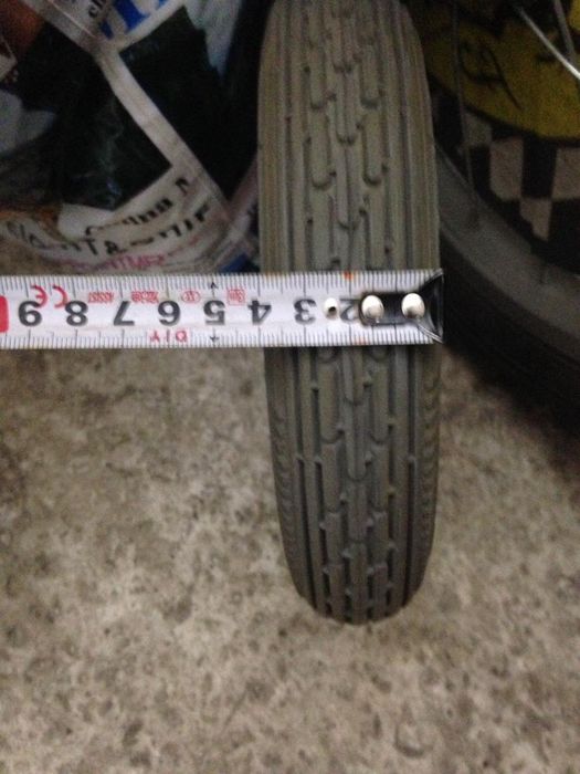 Покрышки колеса шины балоны отличного качества на инвалидную коляску..