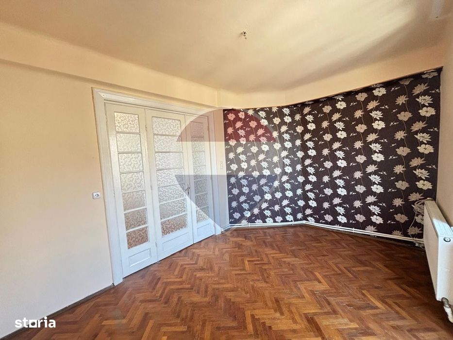 Centrul Istoric București - 3 camere, balcon, 2 boxe, clădire Art Deco