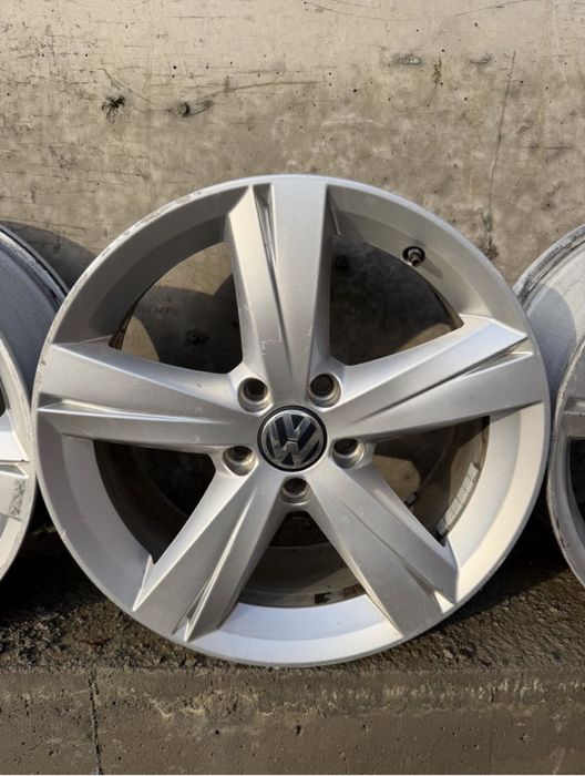 Volkswagen Passat диски оригинал Р17