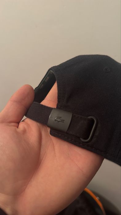Продам кепку Lacoste