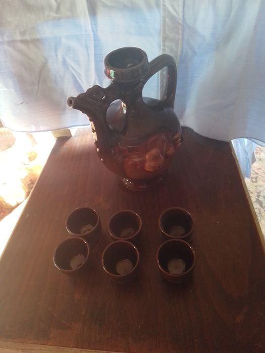 Чаши стъклени и порцеланови