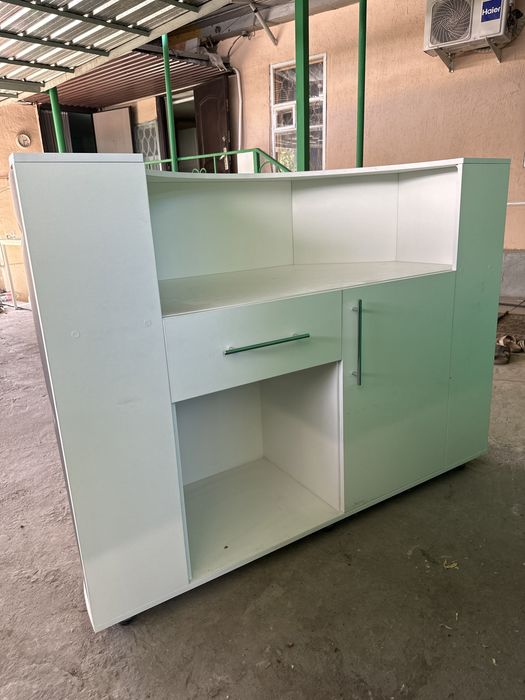 Ресепшен в салом или офис