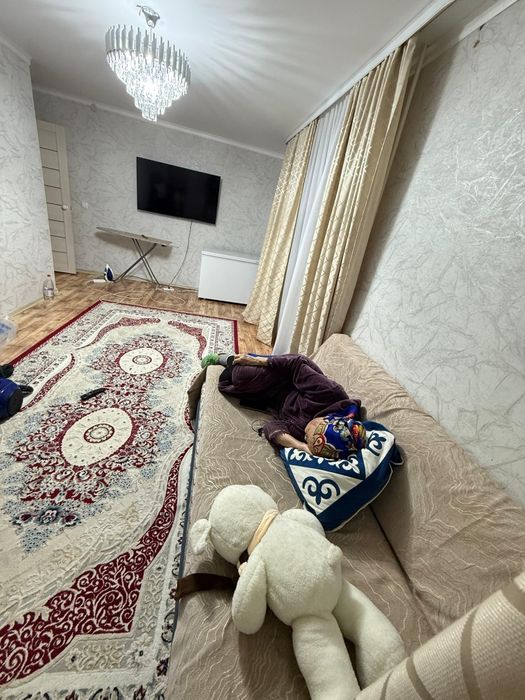 Продам 2 ух комнатную квартиру,