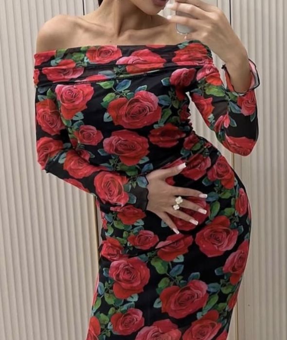 Продам красивое платье 5000