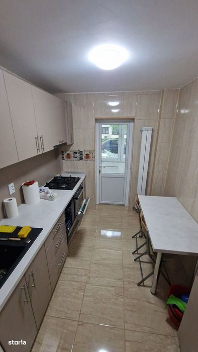 Apartament de 2 camere cu balcon, ideal pentru studenți