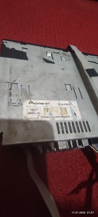 Pioneer carizzerra. Arginal. Sotiladi 400.000 som shlift chiqarilgan.