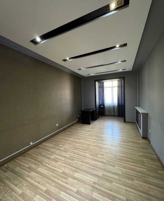 Шайхантахурский район. Генерал Узоков.Сдаётся офис.все условия имеются