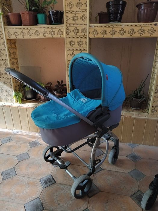 Детская коляска +люлька два в одном
