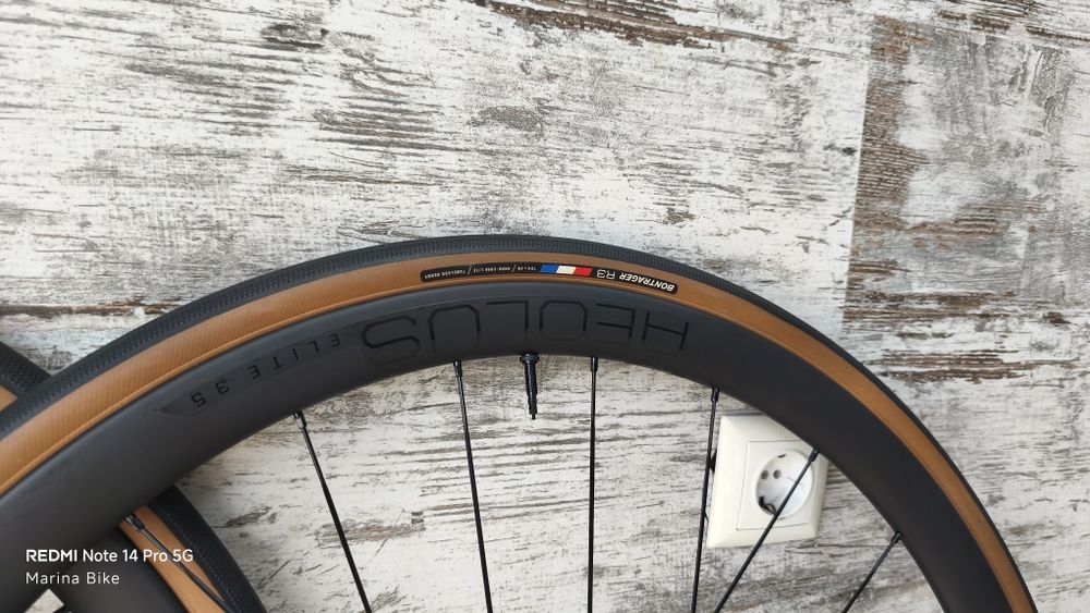Карбонови шосейни капли Bontrager Aeolus Elite 35 Carbon Tubeless | HG