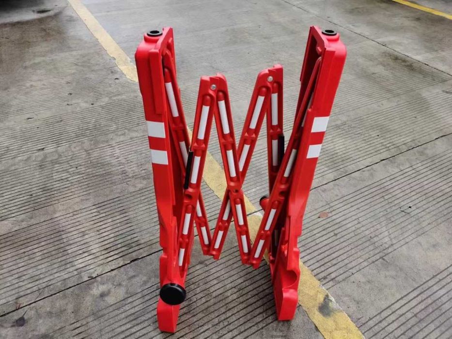 Раздвижное сигнальное ограждение (гармошка)