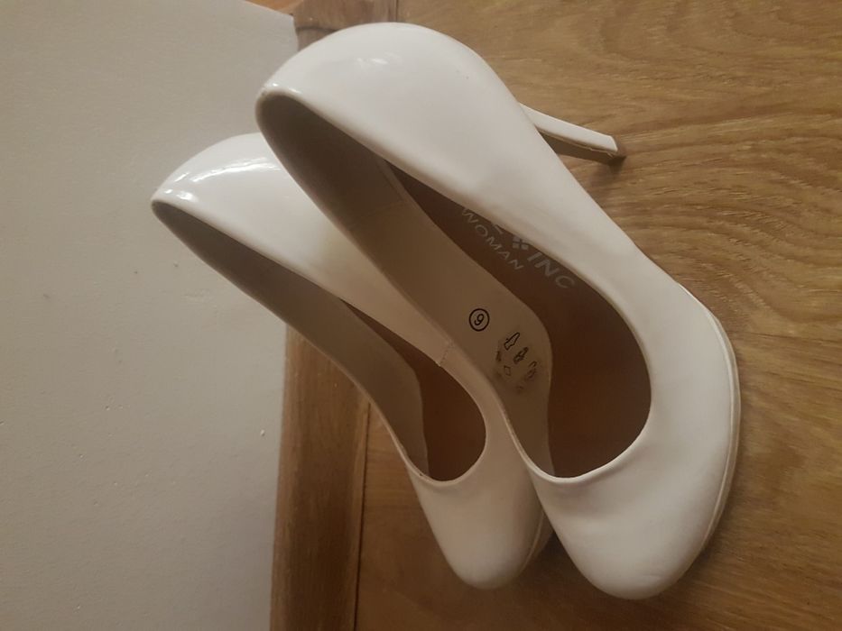 Pantofi cu toc Blue Inc import Uk