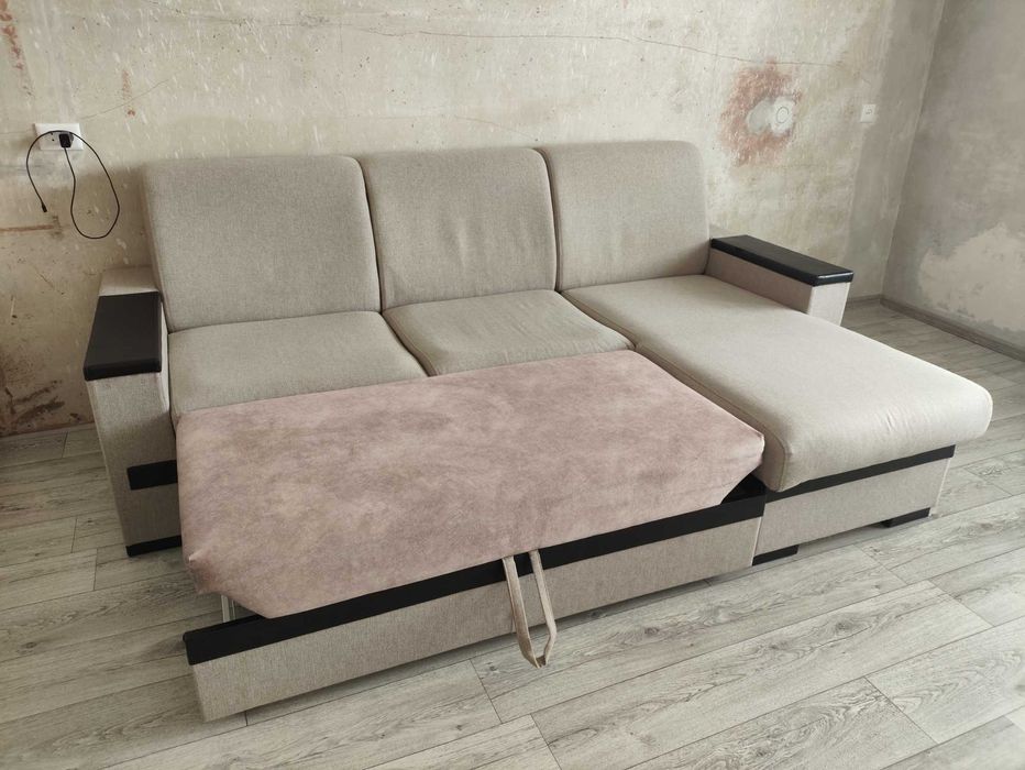 Диван угловой 2.5м