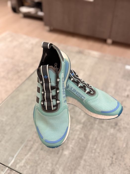 Vand adidasi Adidas UNSC culoare speciala